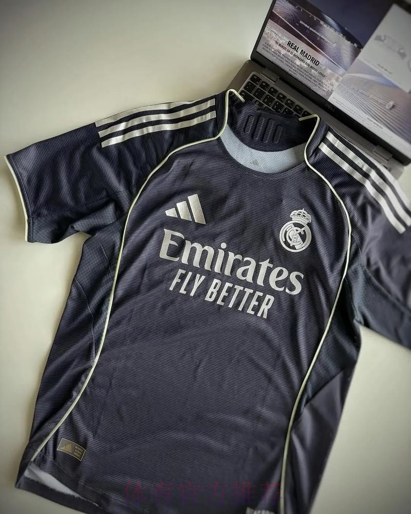 马卡:皇马本轮球衣将被拍卖 善款捐皇马基金会 马卡:皇马本轮球衣将被拍卖 善款捐皇马基金会