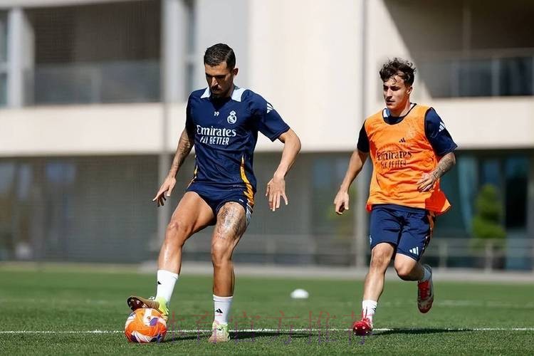 记者:塞巴略斯预计可以在12月初回到皇马的合练中